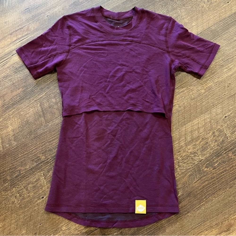 Kojo nursing top womens short sleeve size medium pink purple breastfeeding baby‎